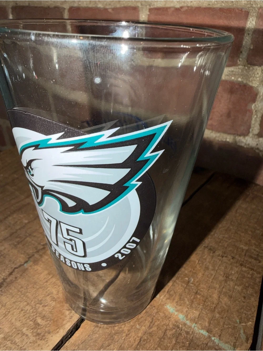 Philadelphia Eagles Glass Pint Set - White and Green Team Logo NFL Budweiser